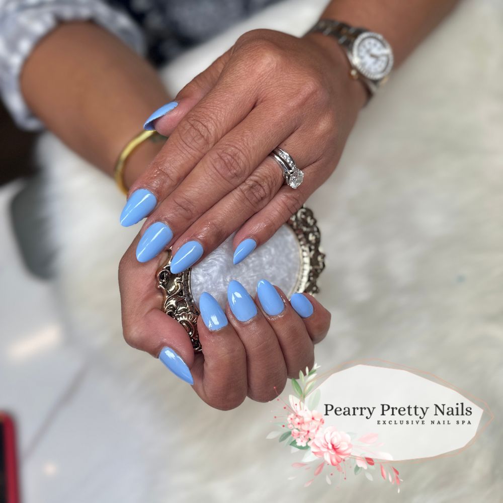 Pearry Pretty Nails Exclusive Nail Spa Logo