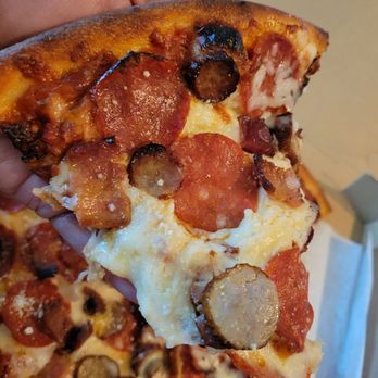 1400 Bar & Grill - The Alameata, nice balance of toppings - American Near Me - Alameda, California