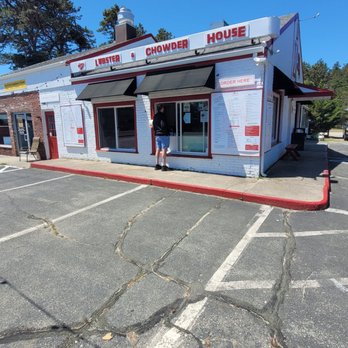 Lobster & Chowder House - Seafood Near Me - Wellfleet, Massachusetts