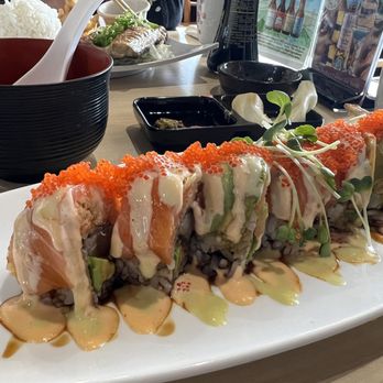 Sushi Zone - Warriors Roll - Sushi Bars Near Me - Livermore, California