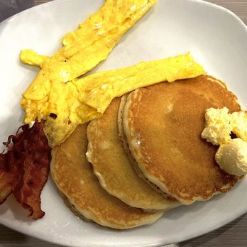 Perkins American Food - Pancakes, Bacon, Eggs - Bakeries Near Me - Youngstown, Ohio Perkins American Food - Pancakes, Bacon, Eggs - Bakeries Near Me - Youngstown, Ohio