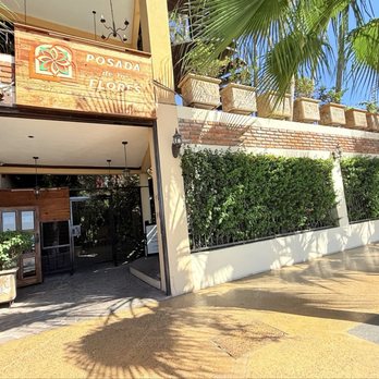 Oliva al Mare - Posada de las Flores, walk in , turn right and climb the stairs - Italian Near Me - La Paz, BCS