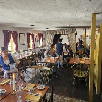 Dobbin House Tavern - Second floor dinning - Bars Near Me - Gettysburg, Pennsylvania