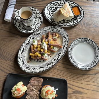 La Josie - French toast, Steak Benedict, fish burrito - Mexican Near Me - Chicago, Illinois