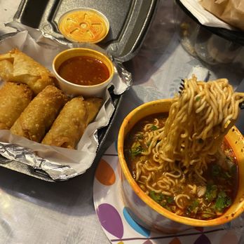 Kasamigos Birria Y Mas - Birria egg rolls/ramen birria - Food Trucks Near Me - Perris, California