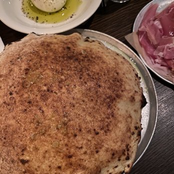 Bar Tottis - Wood-fired bread - Italian Near Me
