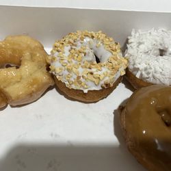Donald's Donuts - Donuts
