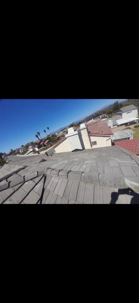 Slide of DO Roofing 770