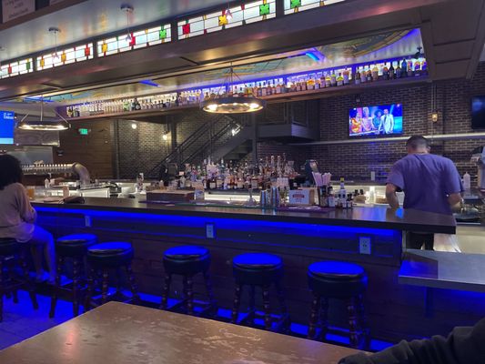 Midtown Gastrobar by null