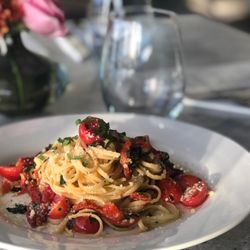 2nd Street Pike Grill - Linguine tossed with evoo, garlic, fresh tomatoes, sun-dried tomatoes with fresh herbs & parmesan.