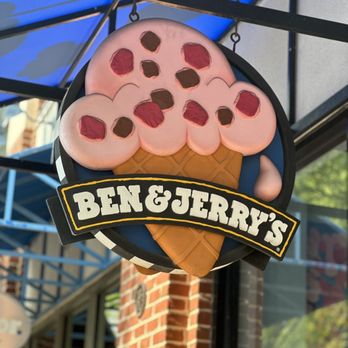 Ben & Jerry’s - Street sign - Ice Cream & Frozen Yogurt Near Me - Fairfax, Virginia