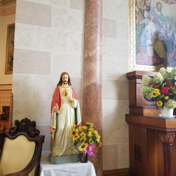 St. Mary's Catholic Church - Statue of Jesus - Churches Near Me - Altus, Arkansas