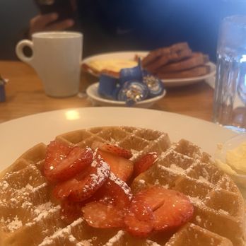 Broken Yolk Cafe - American Near Me - Temecula, California