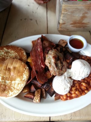 Trago Lounge by null