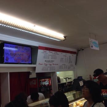Leonard's Bakery - The wait to get to the counter - Bakeries Near Me - Honolulu, Hawaii Leonard's Bakery - The wait to get to the counter - Bakeries Near Me - Honolulu, Hawaii