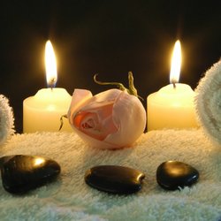 St8newalker Stone Massage - We provide healthy ways to look and feel beautiful, including ionic toxin removal footbaths and traditional ear candling.