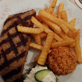 Alt Athen - Bifteki mit Pommes und Reis - Greek Near Me - Hainburg, HE Alt Athen - Bifteki mit Pommes und Reis - Greek Near Me - Hainburg, HE