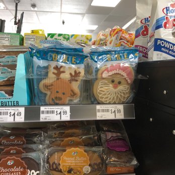 7-Eleven - Holiday cookies still out at the end of March - Convenience Stores Near Me - Chicago, Illinois 7-Eleven - Holiday cookies still out at the end of March - Convenience Stores Near Me - Chicago, Illinois