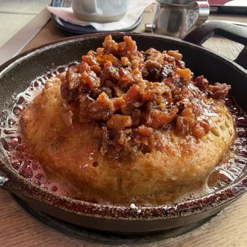 Timberline Craft Kitchen & Cocktails - Amazing sizzling skillet brown butter pancake. Enough to share. Could easily be a dessert. Outstanding! - Cocktail Bars Near Me - Silverthorne, Colorado