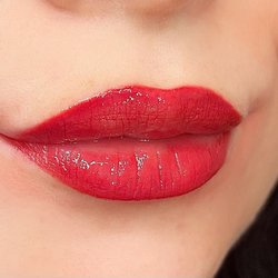 Charlie's Lashes - LIPS PMU