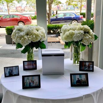 Beethoven's Veranda - Florists Near Me - Hoboken, New Jersey