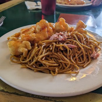 Golden China - Sweet and sour chicken with lo mein - Chinese Near Me - Soda Springs, Idaho Golden China - Sweet and sour chicken with lo mein - Chinese Near Me - Soda Springs, Idaho