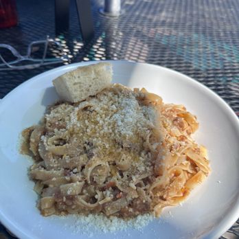 Noodies - Fettuccine bolognese - Gelato Near Me - Tucson, Arizona Noodies - Fettuccine bolognese - Gelato Near Me - Tucson, Arizona