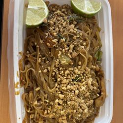 Chicken pad Thai