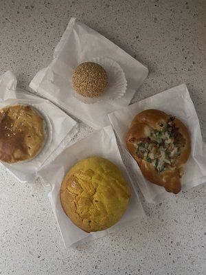 Mei Sum Bakery by null