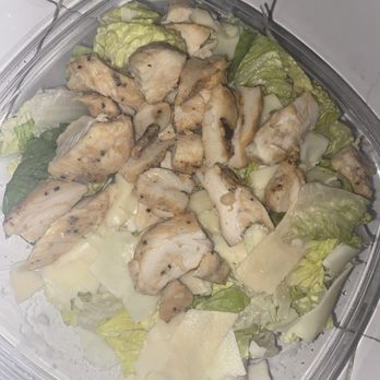Wendy's - chicken and lettuce in a plastic container - Burgers Near Me - Bradenton, Florida Wendy's - chicken and lettuce in a plastic container - Burgers Near Me - Bradenton, Florida