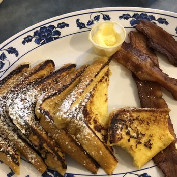 Pete's Egg Nest - Basic french toast - Breakfast & Brunch Near Me - Seattle, Washington