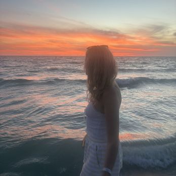 Plaza Beach Hotel - Beachfront Resort - sunset galore! - Hotels Near Me - St. Pete Beach, Florida
