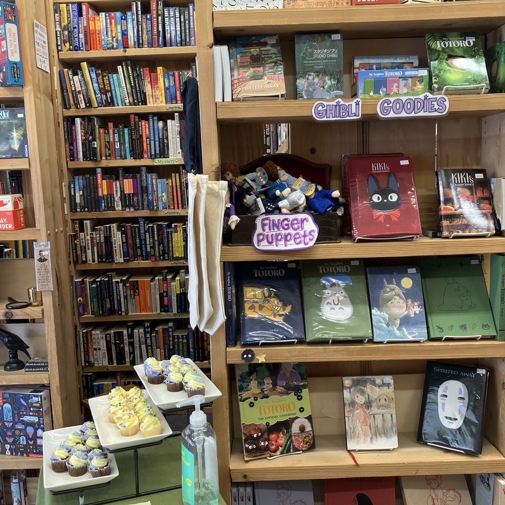 A Novel Idea Bookstore - Bookstores Near Me - Lincoln, Nebraska