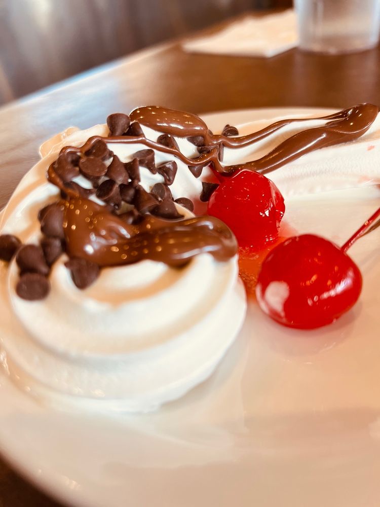 BUFFET ROYALE CARVERY 43 Photos & 53 Reviews 17202 95 Avenue