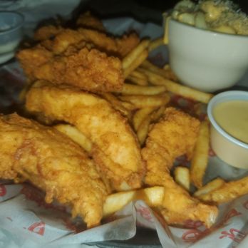 Bubba's 33 - Chicken tenders and fries with Mac and cheese - Pizza Near Me - Glen Burnie, Maryland