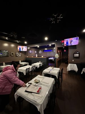 Alfredo’s Pizza by null