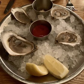 Select Oyster Bar - Oysters - Seafood Near Me - Boston, Massachusetts Select Oyster Bar - Oysters - Seafood Near Me - Boston, Massachusetts