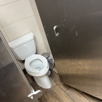 Wendy's - Restroom - Burgers Near Me - Greenville, South Carolina Wendy's - Restroom - Burgers Near Me - Greenville, South Carolina
