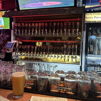 Max's Taphouse - American Near Me - Baltimore, Maryland