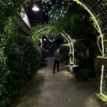 Celadon - walkway to restaurant - Seafood Near Me - Napa, California