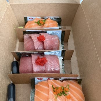Raw N Dash - salmon, tuna, and toro handrolls - Poke Near Me - Diamond Bar, California Raw N Dash - salmon, tuna, and toro handrolls - Poke Near Me - Diamond Bar, California