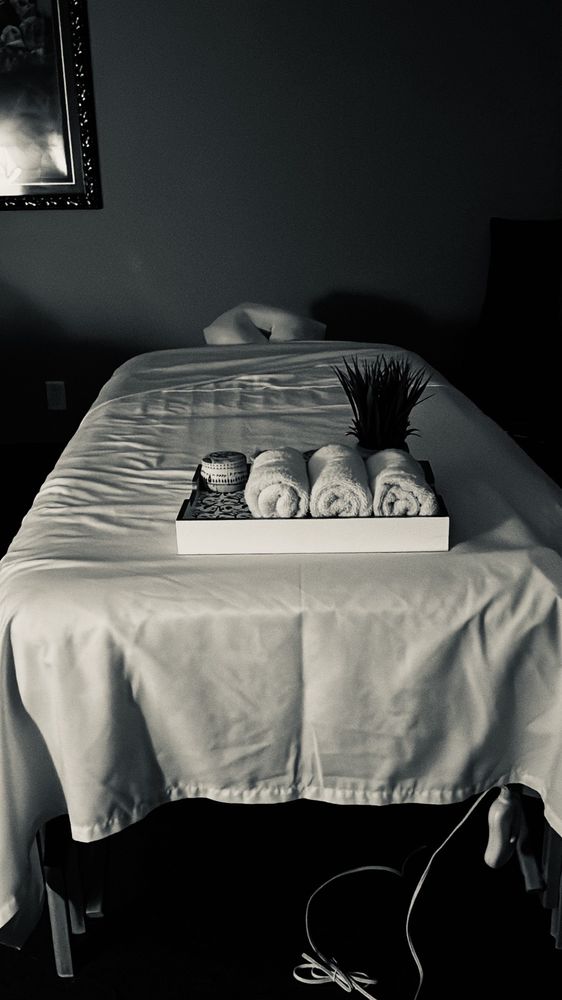 THAI BODYWORKS SPA Updated September 2024 11 Photos 11041 S