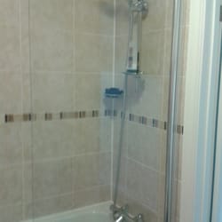 The Limes - Bathroom