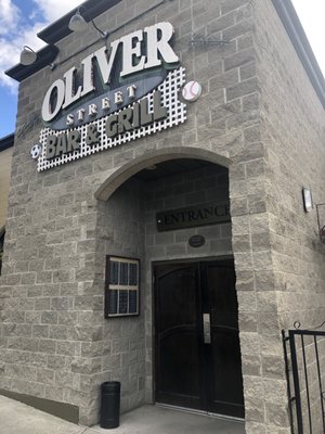 Oliver Street Bar & Grill by null