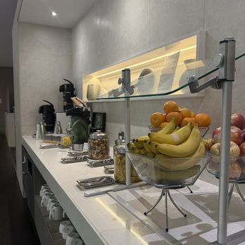 American Airlines Flagship Lounge - Airport Lounges Near Me - Miami, Florida American Airlines Flagship Lounge - Airport Lounges Near Me - Miami, Florida