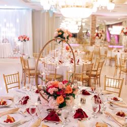 Stylish Events - Tall ring centerpiece
