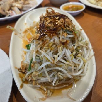 Mamalee Malaysian Delight - Oyster sauce bean sprouts - Singaporean Near Me - Vancouver, British Columbia Mamalee Malaysian Delight - Oyster sauce bean sprouts - Singaporean Near Me - Vancouver, British Columbia