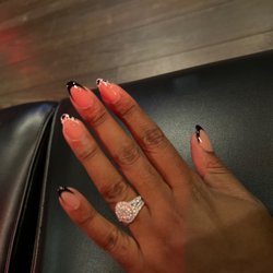 Noire Nail and Lash Bar