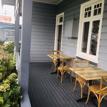 Fredo Pies & Ice Creams - Fredo's - Bakeries Near Me - Frederickton, NSW Fredo Pies & Ice Creams - Fredo's - Bakeries Near Me - Frederickton, NSW