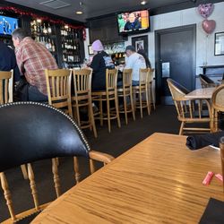 Hungry Hunter Steakhouse - Happy hour with hubby.